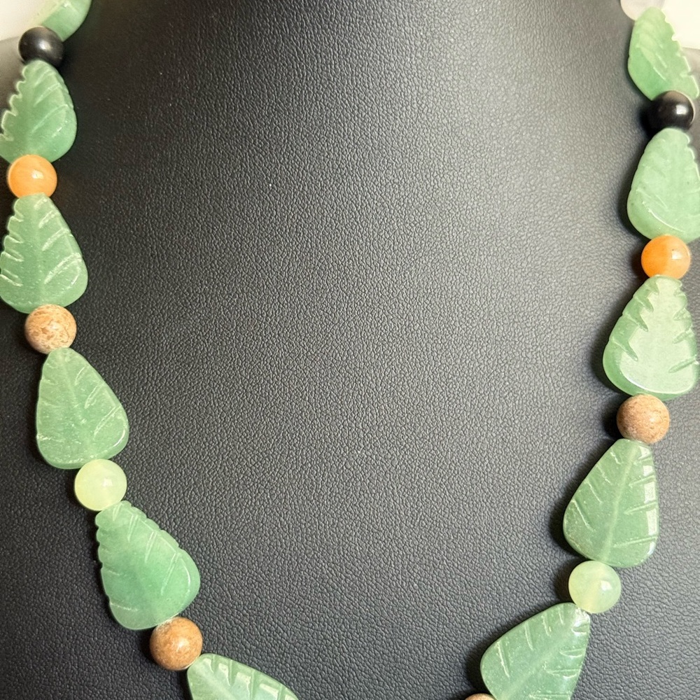 Green Aventurine Carved Leaf Necklace with gemstone Beads - Picture 9 of 16